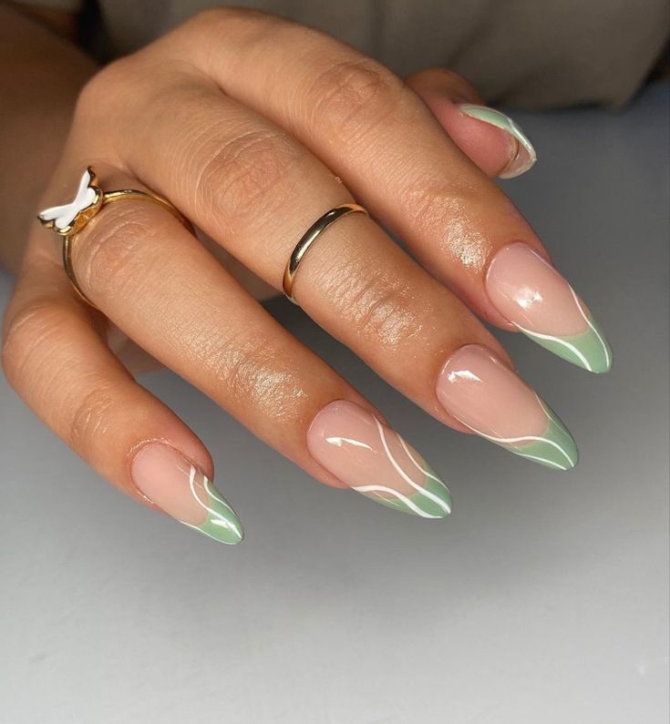 Almond Acrylic Nails Designs, Bridesmaids Nails, Unghie Sfumate, Kutek Disney, Green Acrylic Nails, February Nails, Formal Nails, Nagel Tips, Her Nails