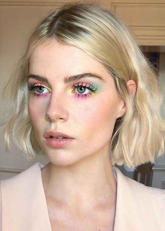 Make-up Inspo 90's Hairstyles, Editorial Make-up, Spring Makeup Trends, Rainbow Eye Makeup, Neon Eyeshadow, Revolution Eyeshadow, Neon Makeup, Lucy Boynton, Smink Inspiration