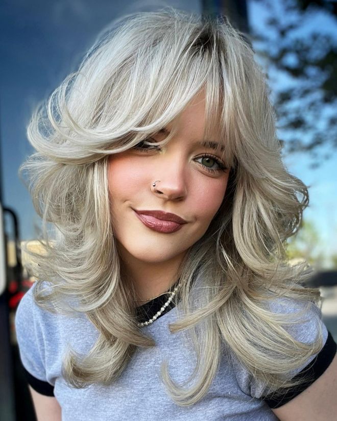 Hair Trends, Medium Shag Haircuts, Butterfly Cut, Shaggy Haircuts, Trending Haircuts, Curtain Bangs, Hair Photo, Layered Hair, Hair Dos