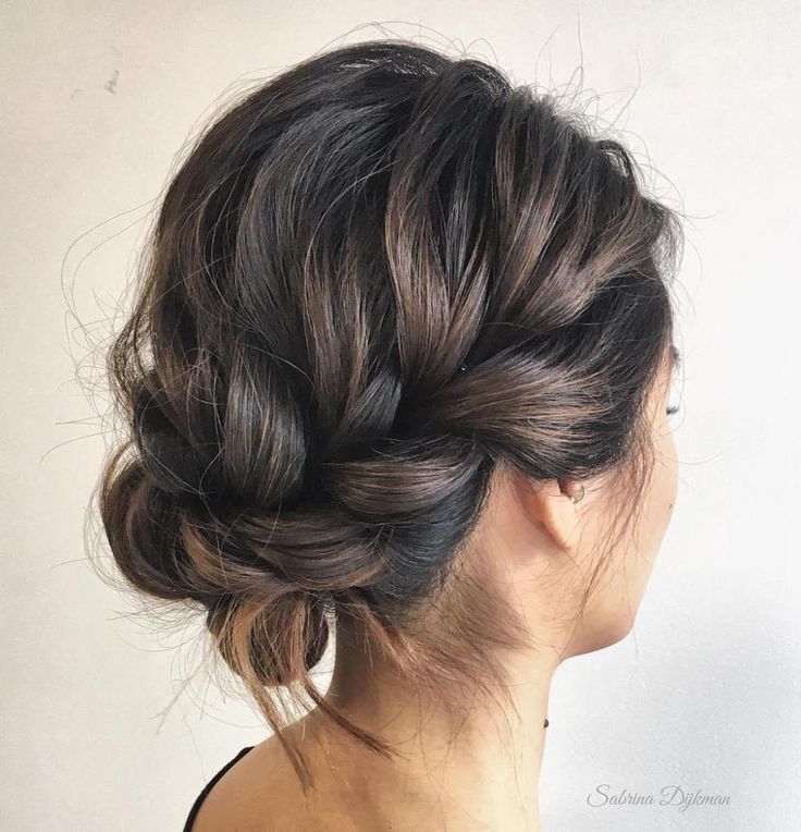 Messy Braided Updo Arcade Wedding, Hair Doos, Diy Updo, Easy Updo Hairstyles, Simple Hairstyles, Short Hair Trends, Up Dos For Medium Hair, Medium Short Hair, Fishtail Braid