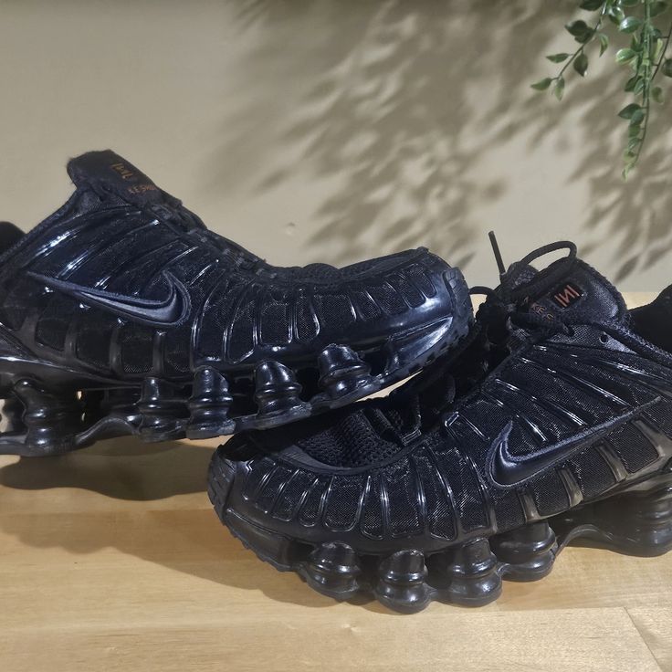 This Item Is In Excellent Condition... Nike Shox Tl, Nike Shox, Shoes Nike, Nike Black, Men's Nike, Black Nikes, Nike Men, Nike Shoes, Men's Shoes