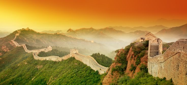 the great wall of china is shown in this advertisement for lego architecture's website