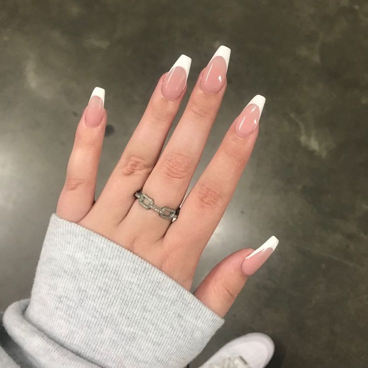 Sparkly White French Tip Nails Coffin, French Tip Nails On Coffin, Short French Nails Coffin, Natural French Tip Nails Coffin, Acrylic Nail Designs Coffin French Tip, Cute Summer Nails Simple French Tips, French Tip Coffin With Design, Acrylics That Go With Anything, White French Tips Coffin Shape