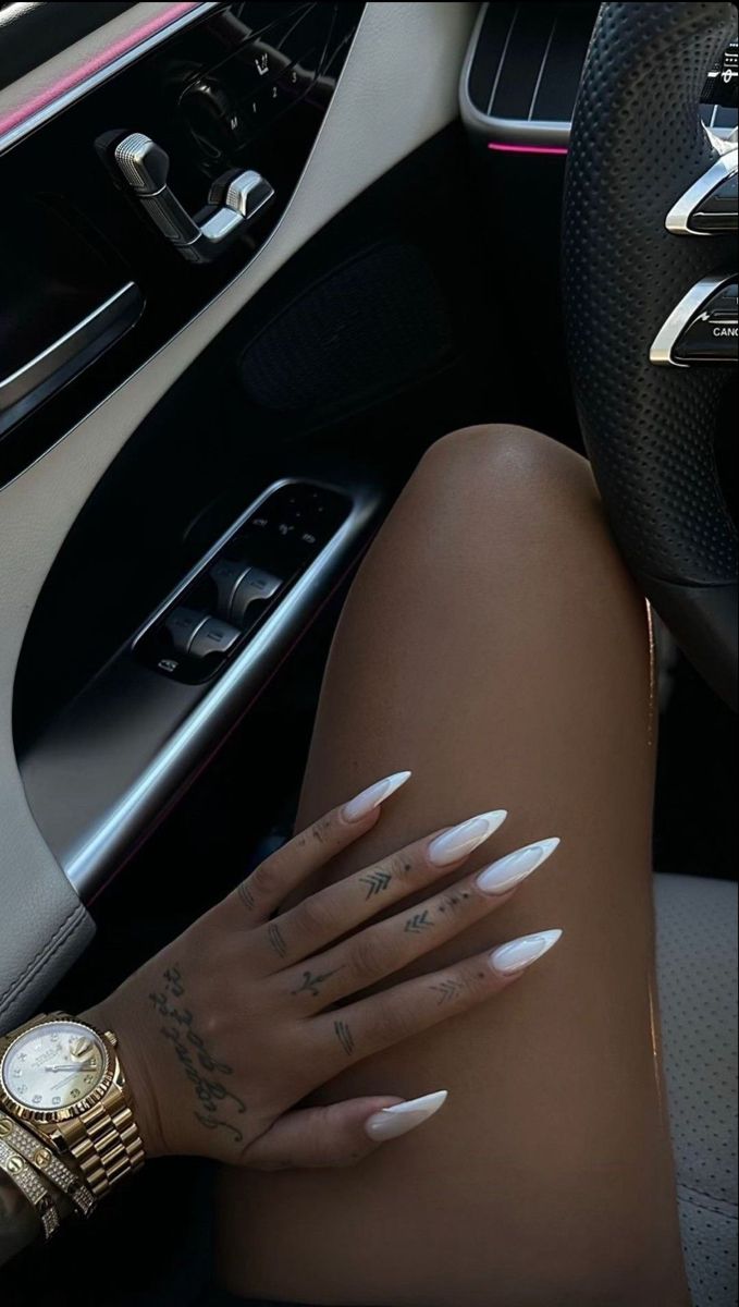 777 White Almond Nails, Long Almond Nails, Pointy Nails, Girl Nails, Drip Nails, Classy Acrylic Nails, Nail Swag, Bling Acrylic Nails, Oval Nails