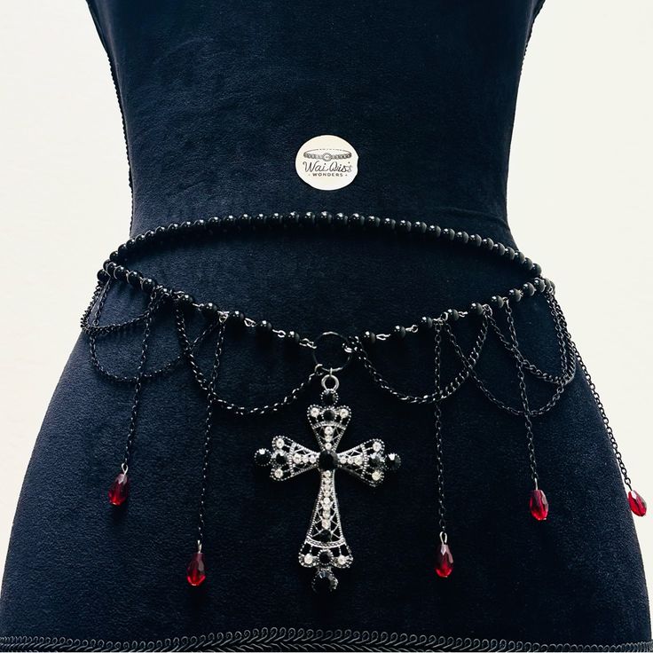 New Length: 38 Inch Material: Iron Alloy Gothic Waist Chain, Goth Necklaces, Goth Belt, Girly Wedding, Waist Chain Belt, Pant Chains, Waist Jewelry, Goth Necklace, Edgy Jewelry