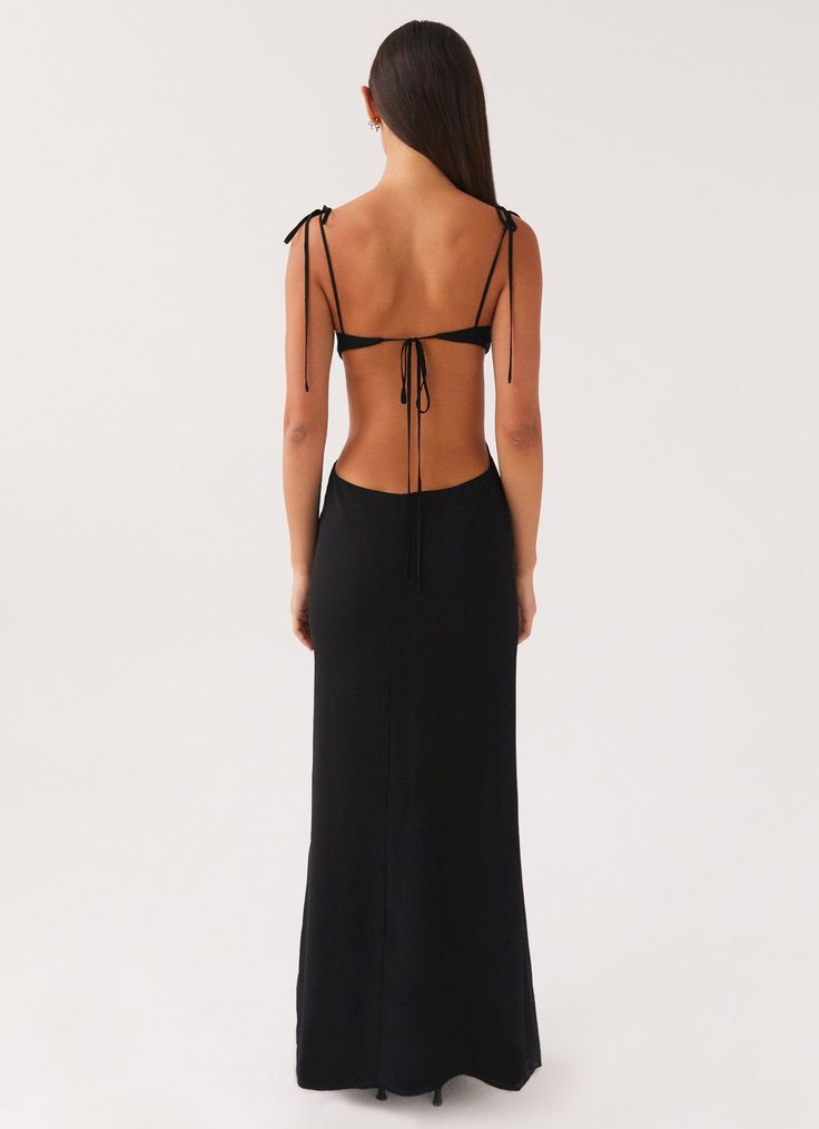 Peppermayo Exclusive Elevate your evening ensemble with the Tyra Ruched Maxi Dress! Featuring a captivating open back and adjustable tie straps, this stunning dress embodies effortless style. Complete your look with your favourite accessories for an unforgettable appearance under the golden skies and balmy nights. - Maxi dress- Open back- Self lined- Invisible back zipper- Tie detail straps- Adjustable back tie- Sweetheart neckline- Cut away bodice- Centre back invisible zipper- Tie at bust- 100 Hen Party Dress, Hen Party Outfits, Prom Inspo, Ruched Maxi Dress, Casual Summer Tops, Beige Dresses, Strapless Tops, Dressy Tops, Guest Outfit