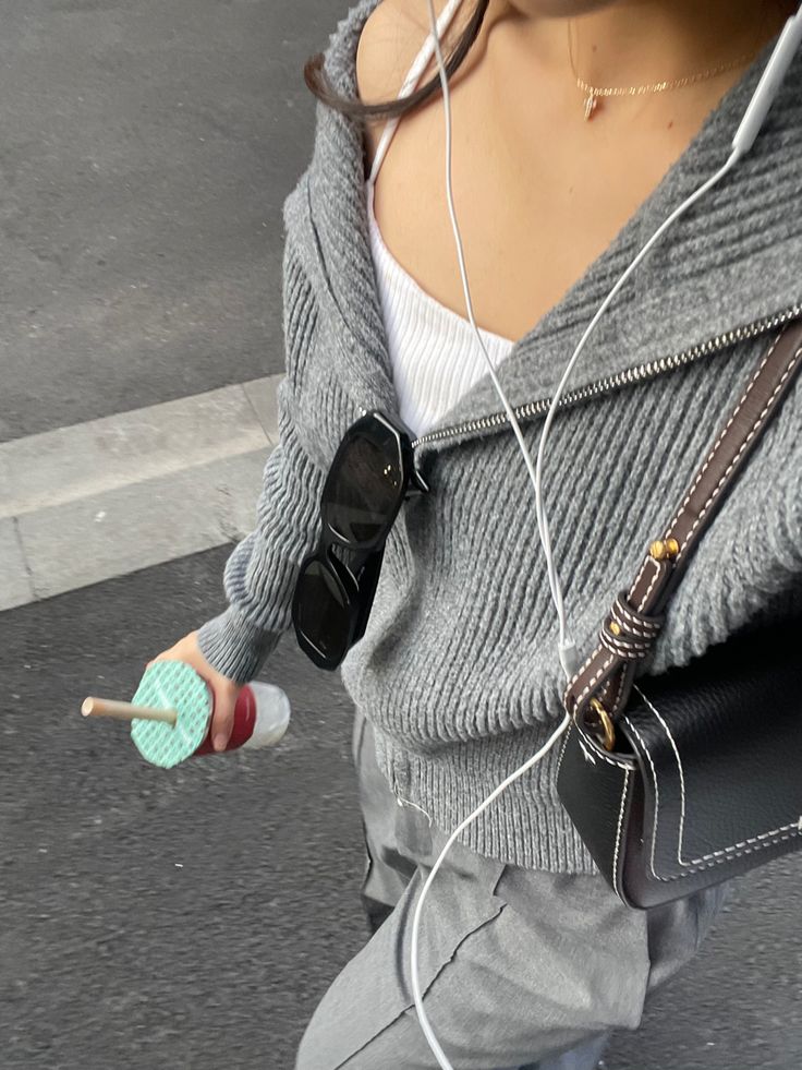 ootd, grey outfit, grey sweater, aesthetic, boba run, cozy weather, cloudy day outfit Cold Cloudy Day Outfit, Grey Sweater Outfit Aesthetic, Cloudy Outfit Ideas, Grey Sweater Aesthetic, Cloudy Weather Outfit, Cloudy Outfit, Windy Day Outfit, Cloudy Day Outfit, Cloudy Day Outfits