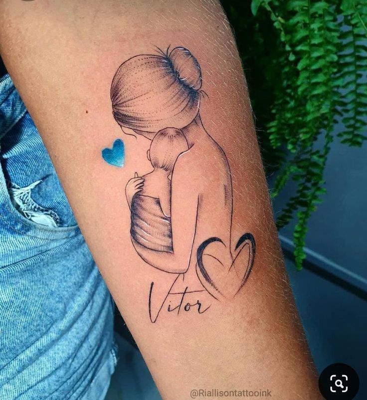 Mutterschaft Tattoos, Baby Tattoo Designs, Baby Tattoo, Mom Tattoo Designs, Mommy Tattoos, Mother Tattoos, Tattoo For Son, Leg Tattoos Women