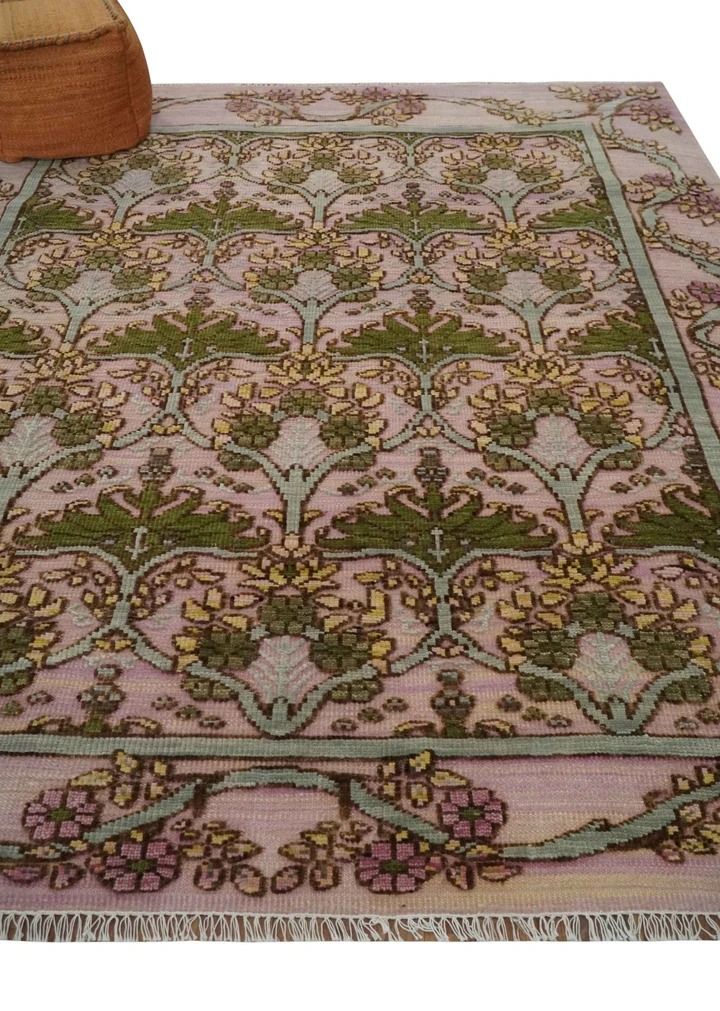 Hand Knotted Purple, Green and Beige Floral Traditional Wool Rug – The Rug Decor Moss Bedroom Aesthetic, Sage And Pink Rug, Green Rug Bedroom Aesthetic, Green Pink Rug, Rug Patterns Design, Green And Pink Apartment, Pink And Green Rooms, Mauve And Green Bedroom, Taurus Bedroom