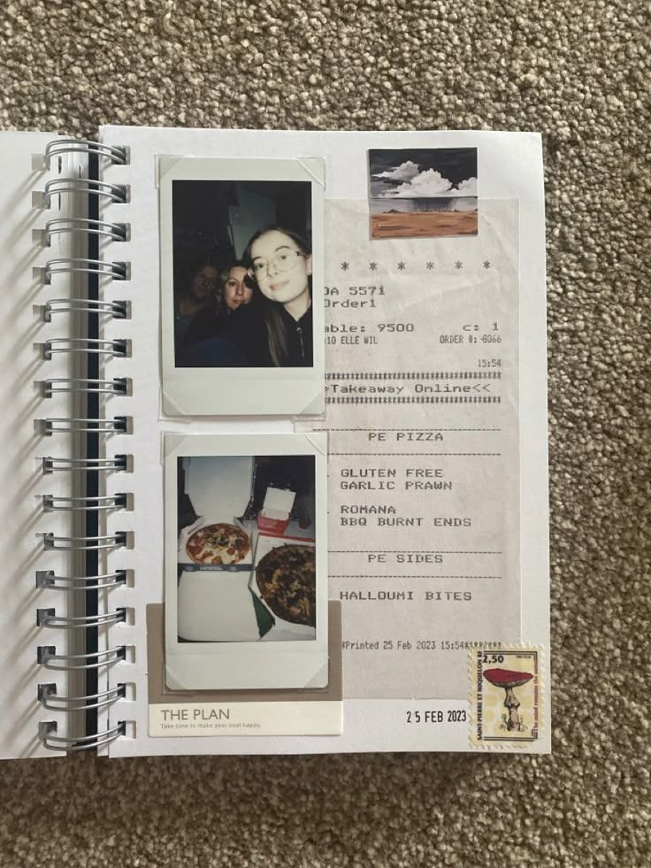 A page of my scrapbook consisting of two polaroids, a selfie with my family and the pizzas we ate. The order receipt is placed on the right side of the page as memorabilia Creative Travel Journal, Buku Diy, Diy Photo Book, Travel Journal Scrapbook, Scrapbook Inspo, Buch Design, Journal Therapy, Bulletin Journal Ideas, Memory Journal