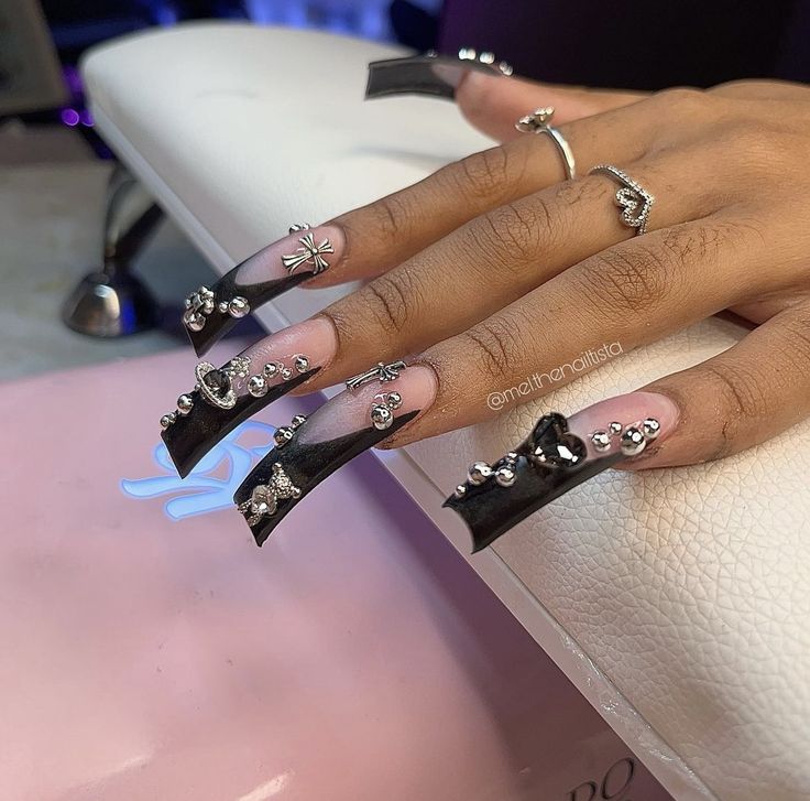 Birthday Acrylic Nails Long Bling, Acrylic Nail Designs Black Women, Extra Long Nail Designs, Curved Nails, Drip Nails, Colored Acrylic Nails, Vibrant Nails, Simple Acrylic Nails, Dope Nail Designs