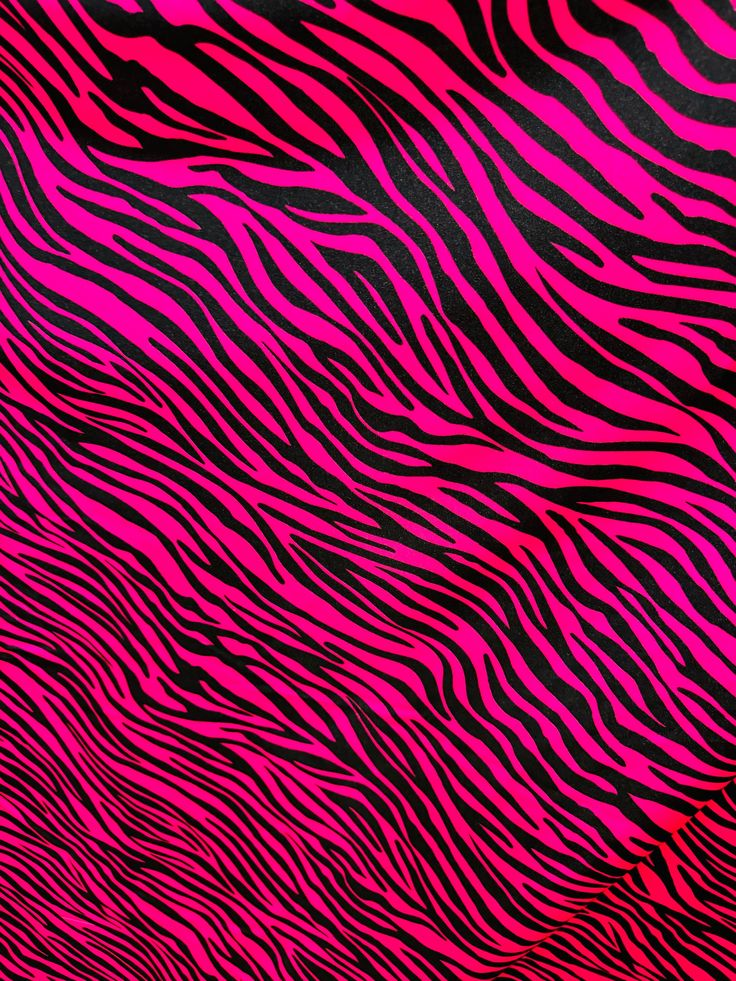 Exotisches Zebra-Design Fuchsia/schwarzer Druck auf glänzendem Nylon-Spandex der besten Qualität 4-Wege-Stretch 58/60 "Verkauft durch die YD. Versand weltweit aus Los Angeles Kalifornien USA Inhalt: 80% Nylon; 20% Elasthan Y2k Prints, Exotic Aesthetic, Y2k Birthday Party, Hot Pink Zebra Print, Neon Animal Print, Zebra Painting, Y2k Pattern, Pink Zebra Print, American Flag Wallpaper