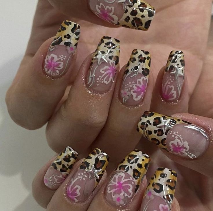 Gyaru Styles List, Y2k Japanese Aesthetic, Uñas Y2k, Gyaru Nails, Y2k Gyaru, Dot Nail Designs, Punk Nails, Dot Nail Art, Y2k Nails