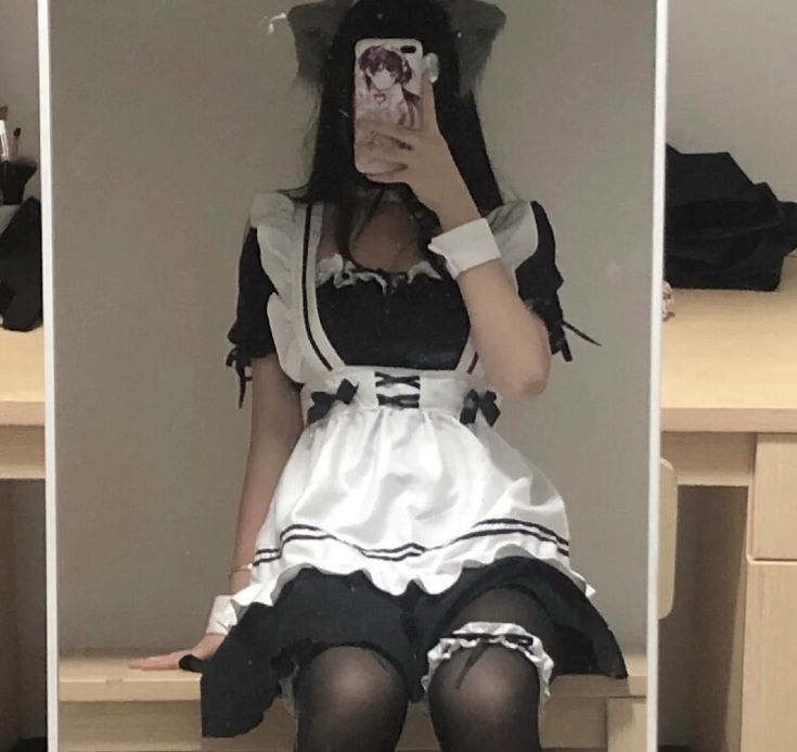 maid catgirl faceless discord aesthetic pfp black grunge emo soft korean Maid Aesthetic, Maid Outfit Cosplay, Maid Halloween, Maid Cosplay, Bodybuilding Workout, Maid Outfit, Dress Aesthetic, Maid Dress, Cute Cosplay