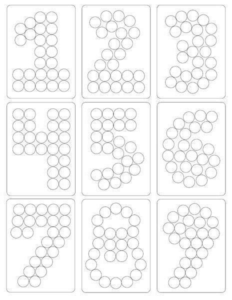 eight circles are arranged in the same pattern