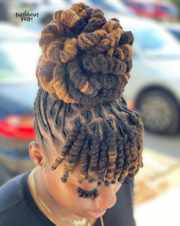 Pipe cleaner Bun and bang 💚💚 KARIBBEAN KINKS NATURAL HAIR SALON #karibbeankinks #whatsyourtxture #locstyles #loctician #loccurls… | Instagram Dreads Ponytail Black Women, Loc Bangs And Bun, Pigtail Loc Styles, Loc Bun Styles Black Women, High Bun Loc Styles, Loc Styles For Wedding Guest, Loc Bangs Styles, Locs Bun Styles, Loc Styles With Bangs