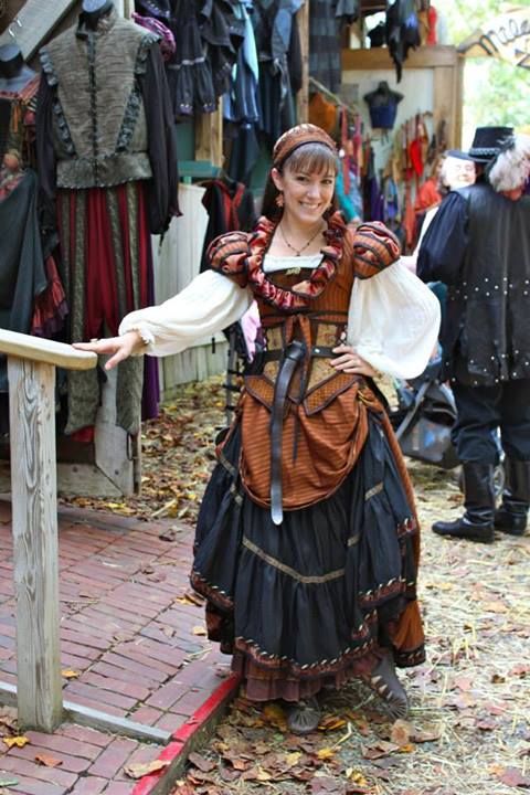 Moresca, Maryland Weekend.  I really miss the Maryland Ren Fest - really, really.  sigh Colorful Ren Faire Outfit, Ren Fair Short Skirt, Medieval Festival Overbust Cosplay Costume, Ren Faire Layering, Ren Fair Layered Skirt, Ren Faire Costumes, Skirt Waistband, Scarborough Fair, Ren Faire Outfits