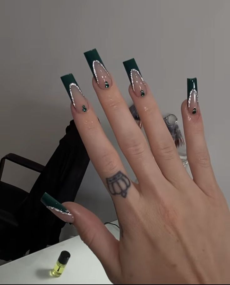 Emerald Green Nail Designs Coffin, Emerald Green Nails Inspiration, Royal Green Nails Acrylic, Cute Dark Green Nails Acrylic, Emerald Green Nails With Initial, Green Nails Acrylic Emerald, Emerald Green Prom Nails Coffin, Emerald Green Nails Acrylic Coffin Medium, Emerald Green Nails Acrylic Coffin Prom