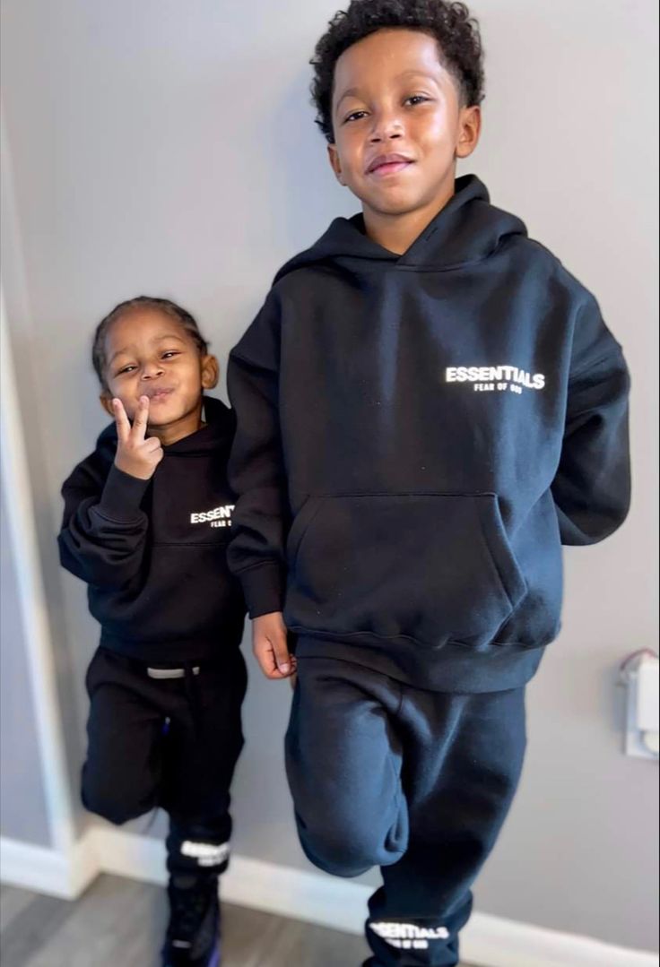 Siblings Black, Black Siblings, Nba Clothes, Baby Boy Outfits Swag, Best Online Clothing Stores, Kids Goals, Kid Swag, Black Baby Boys, Baby Boy Swag