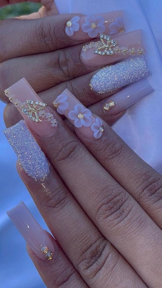 Rose Gold Quince Nails Short, Quinceanera Nails Rose Gold Short, Nail Art Designs Pink Rose Gold, Rose Gold Nails Quinceanera, Quince Nails Pink And Gold, 15 Nails Ideas, Pink Graduation Nails, Nail Designs For March, Quince Nails Pink