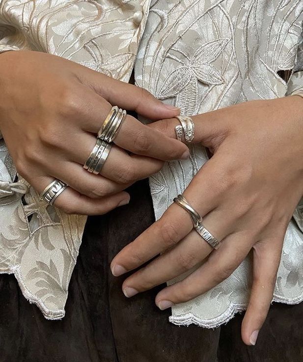 Silver Rings Stack, Cardan Greenbriar, Chunky Silver Rings, Aesthetic Rings, Nail Jewelry, Dope Jewelry, Funky Jewelry, Jewelry Lookbook, Jewelry Inspo