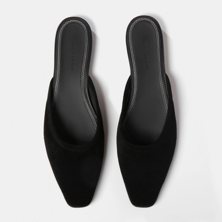 This graceful mule slips on like a sandal with the elegance of a flat.  Jack Erwin shoes are defined by functional elegance. Each pair combines minimal aesthetics, thoughtful details, and quality construction. Our design process streamlines and modernizes timeless silhouettes: loafers, lace-ups, boots, sneakers. The results are polished, precise, and unadorned. Each pair is meticulously crafted by expert artisans in Europe, who have honed their skills across generations. Handcrafted in Portugal Modern Heels, Boots Sneakers, Gifts For New Mums, Pearl Jewellery Earrings, Mode Inspo, Fine Jewelry Gift, Gifts For New Moms, Design Process, Mule