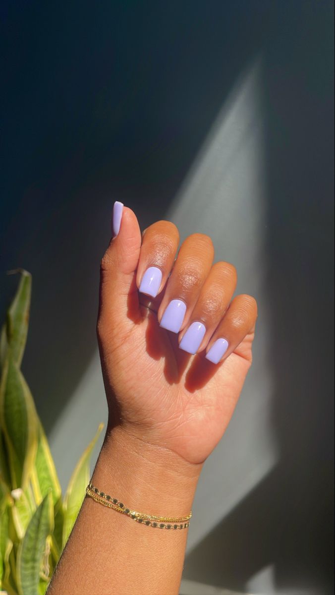 Short Nails Women Black Woman, Short Acrylic Nails Color Ideas Simple, Natural Nail Ideas Black Women, Simple Short Acrylic Nails Winter, In Nail Colors, Short Nail Ideas For Dark Skin Tone, Plain Gel Nails Simple Short, Simple Short Gel Nails Classy, Short Gel Nail Color Ideas