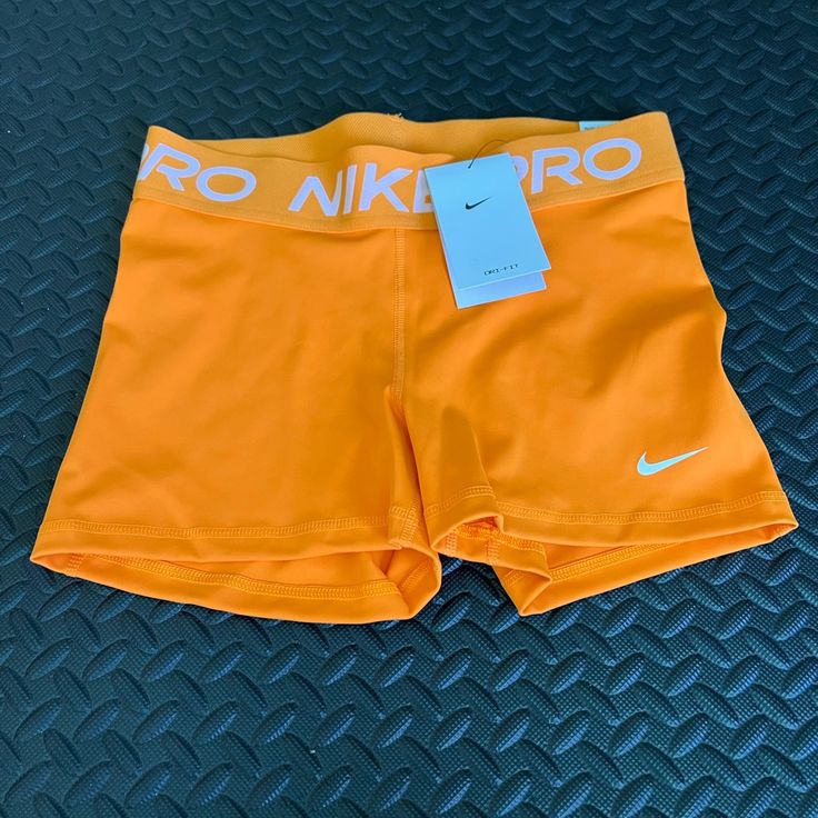 New With Tag Color: Bright Orange/White Inseam 3” Wps1 Camo Pants Orange Top, Nike Pro Shorts Orange, Colored Nike Pros, Orange Nike Pros, Athletic Clothes Png, Colorful Sporty Outfits, Nike Pros Aesthetic, Nike Workout Outfits, Nike Clothes Women