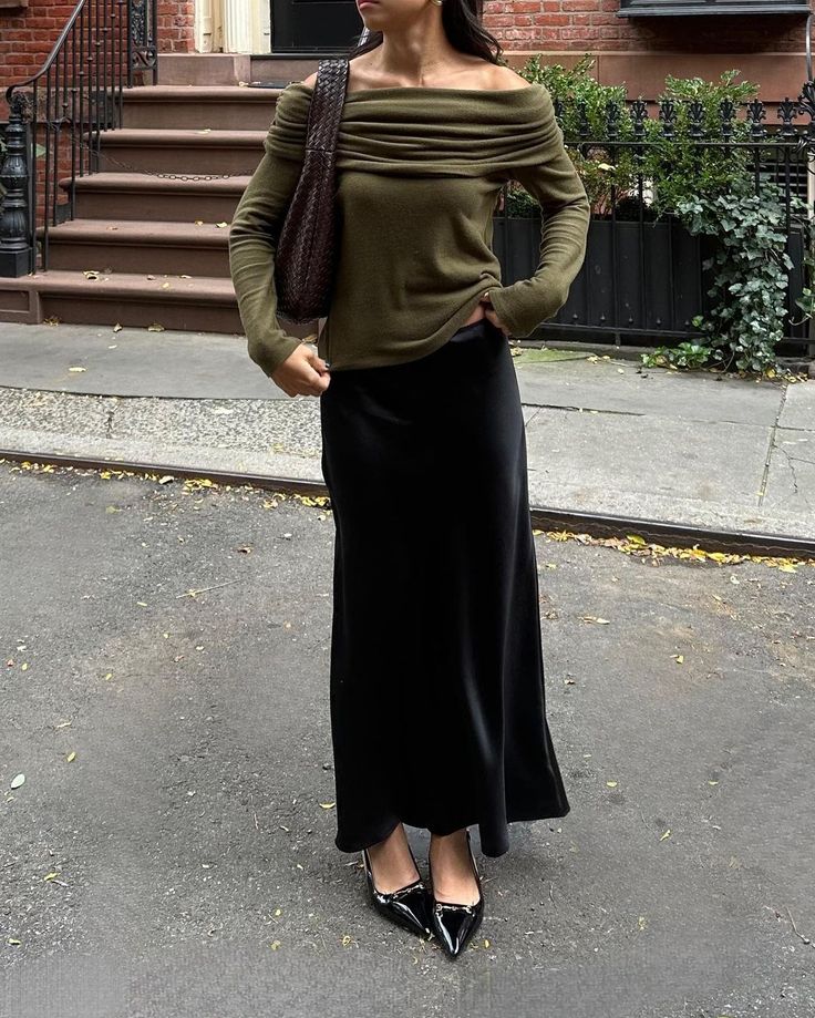 Black Skirt Outfits, Chique Outfit, Long Skirt Outfits, Chique Outfits, Maxi Skirt Outfits, 2024 Style, Style Muse, Modest Clothing, Looks Street Style