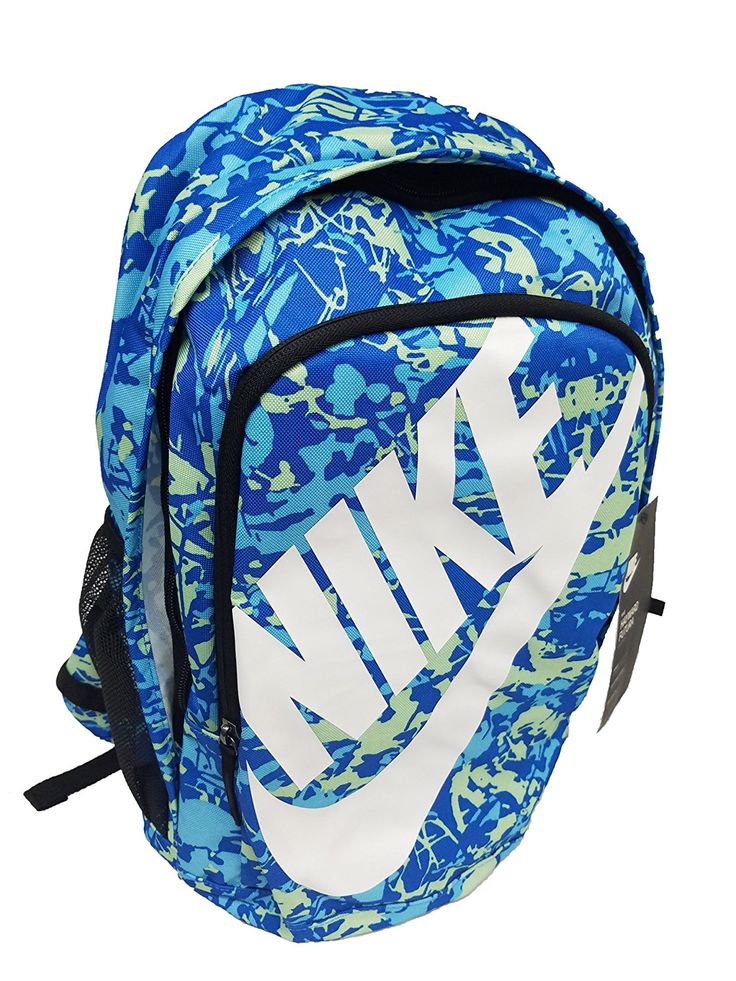 Amazon.com | Nike Hayward Futura 2.0 Print Laptop Backpack STUDENT School Bag (Blue) | Kids' Backpacks Outfits Baggy, Bags Aesthetic, Blue Backpack, Blue Nike, Inspirational Books, School Fun, School Bag, School Outfit, Laptop Backpack