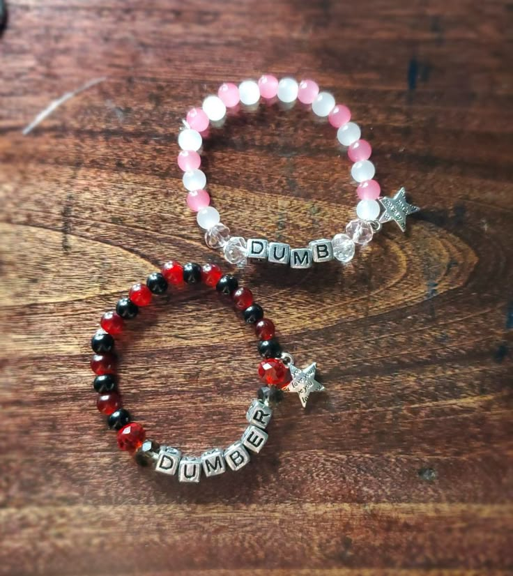 Matching Clay Bracelets For Best Friends, Clay Bracelet Ideas For Best Friends, Bff Matching Bracelets Aesthetic, Matching Bracelets Ideas Beads, Brother And Sister Bracelets, Funny Word Bracelets Beads, Cute Bestie Bracelets, Clay Beads Matching Bracelets, Bff Clay Bracelets