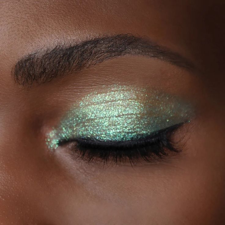 Green Sparkly Eyeshadow, Green Sweet 16 Makeup, Green Waterline Makeup, Green Glitter Eyeshadow, Sweet 16 Makeup, Sweet 16 Party Decorations, Sparkly Eyeshadow, Vast Error, Princess Makeup