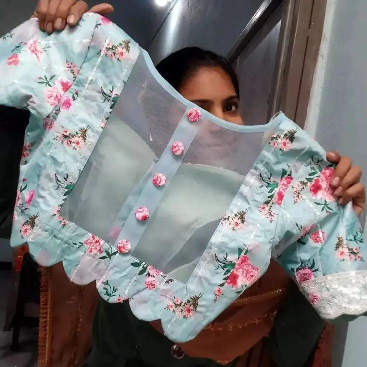 Blouse Designs With Net Cloth, Net Design For Blouse, Net Saree Blouse Designs Boat Neck, Net Cloth Blouse Designs Latest, Flower Blouse Designs Latest, Back Blouse Net Design, Net Blouse Neck Designs Latest, Boat Neck With Net Blouse, Blouse Back Neck Net Designs