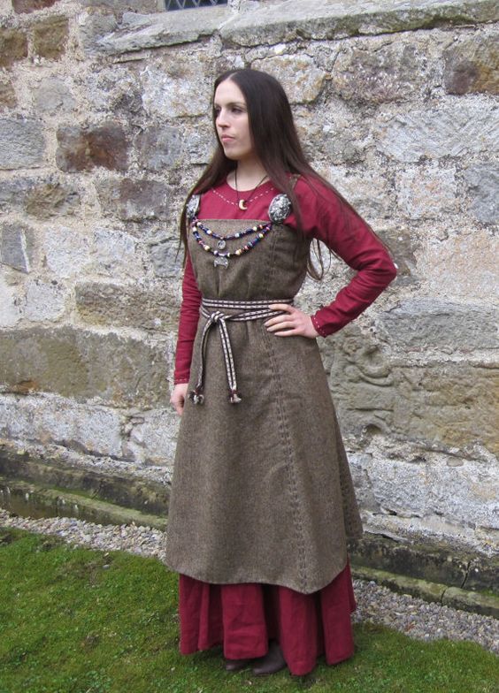 Viking Apron, Viking Apron Dress, Norse Clothing, Costume Viking, Aged Clothing, Viking Garb, Viking Dress, Medieval Clothes, Viking Costume