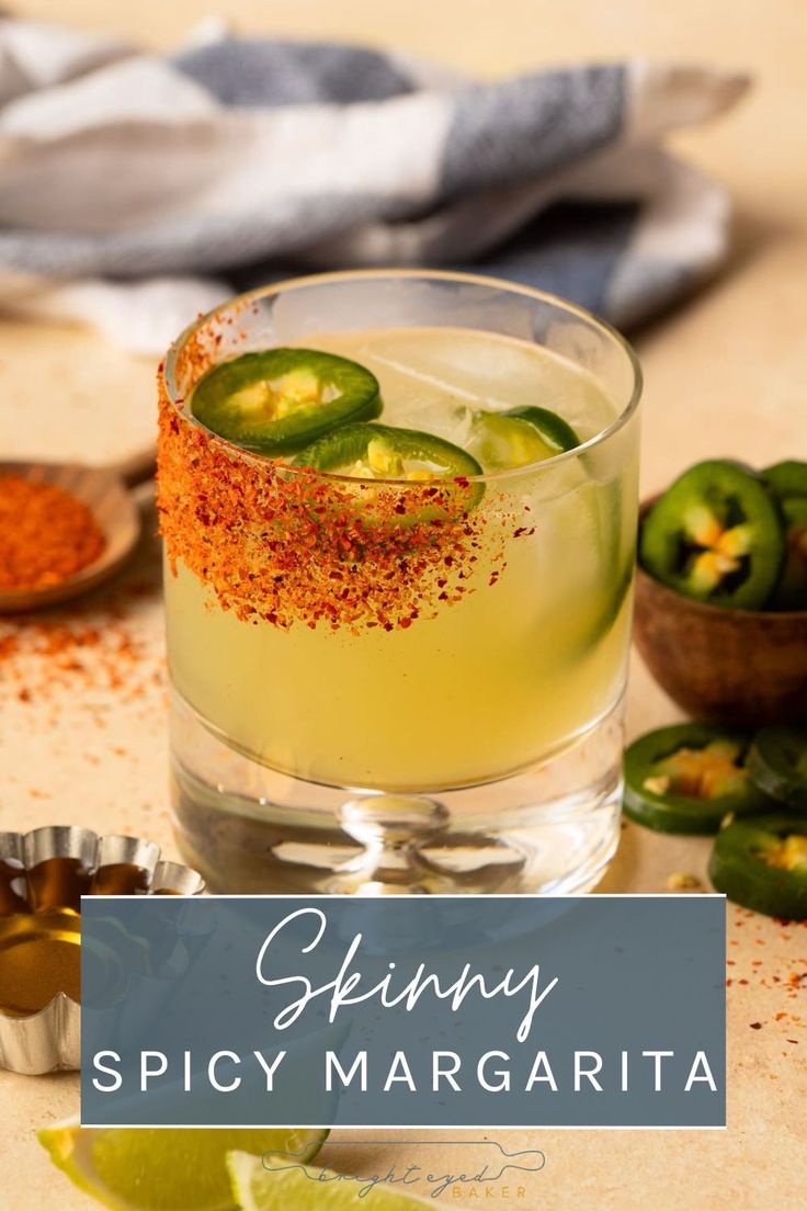 Spicy Jalapeno Margarita Recipe, Spicy Grapefruit Margarita, Habanero Margarita Recipe, Margarita Recipes Spicy, Jalapeno Drink Recipes, Spicy Alcoholic Drinks, Jalapeno Tequila Cocktails, Spicy Margarita Recipe Easy, Jalapeño Margarita Recipes