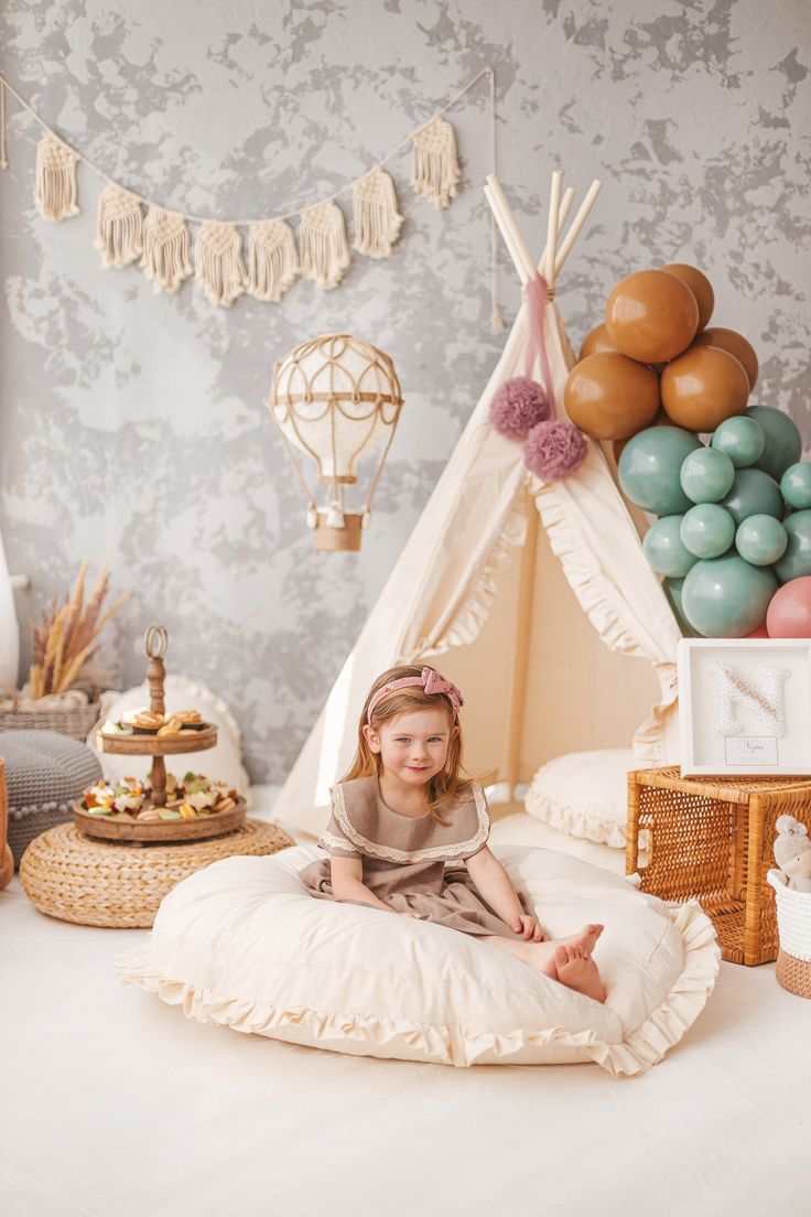 Add a touch of class and festivity to your decor with our 100 % handcrafted tulle pom-pom balls. The soft artifacts can be used to lighten up any setting. May it be your kids' teepee, bedroom, nursery, living room, or even garden. Each pom-pom is approximately 15 cm / 5.9 inches in diameter strung aesthetically on a single strand of twine. Soft pom poms tied with tulle string of approximately 38 cm / 14.9 inches. Choose color: - dusty rose - grey Each pom-pom is handmade from tulle featuring viv Boho Teepee, Childrens Teepee, Tent For Kids, Tulle Poms, Kids Teepee Tent, Tipi Tent, Play Tents, Aspen Wood, Teepee Kids