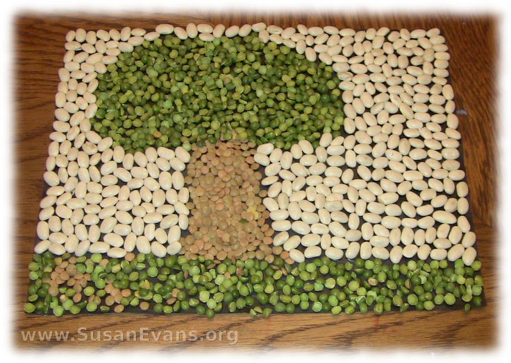 peas are arranged in the shape of a tree