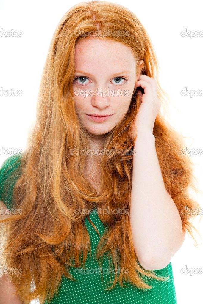 ginger hair natural - Pesquisa Google Golden Red Hair, Natural Everyday Makeup, Natural Red Hair, Dyed Red Hair, Long Red Hair, Hair Red, Wear Green, Hair Wear, Hair Natural