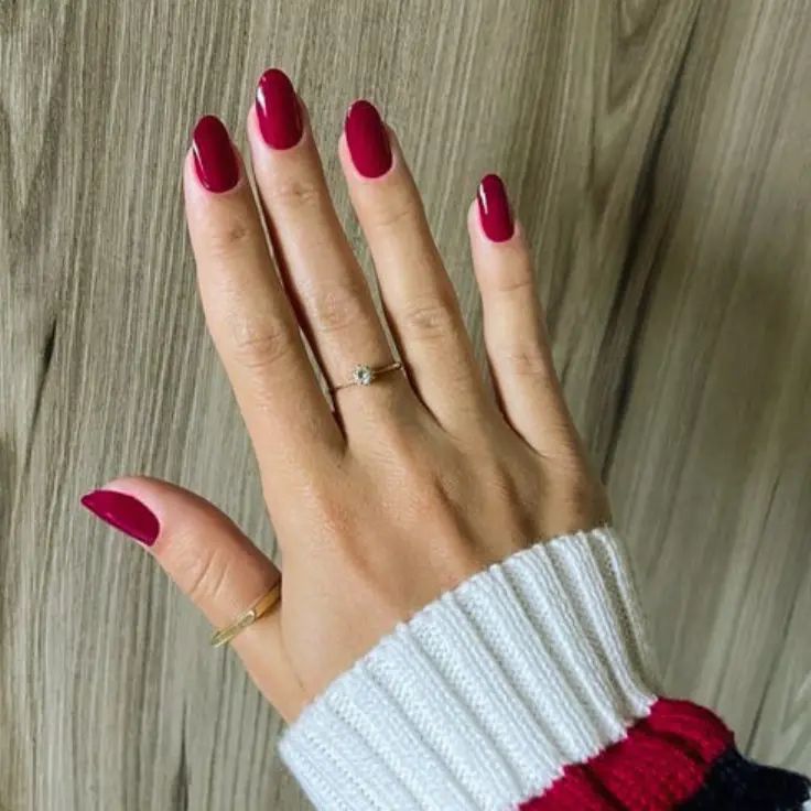 14 Fall Nail Colors for Fair Skin Tones - That are Warm & Cozy - Fall Nails For Fair Skin, Nail Colors For Fair Skin, Best Fall Nail Colors, Nail Polish Colors Winter, Dark Purple Nails, Winter Nail Polish, Blue Nail Color, Pink Nail Colors, Wine Nails