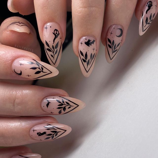 Fall Moody Nails, Easy Witchy Nails, Halloween Wedding Nail Ideas, Witchy Nails Halloween, Witchy Nails Aesthetic, Neutral Spooky Nails, Tattoo Art Nails, Witchy Acrylic Nail Designs, Pretty Goth Nails