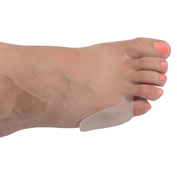 A tailor's bunion, also called a bunionette, is an bony lump that forms along the side of the little toe. Placing this silicone bunion pad over the tailor's bunion will relieve pain and limit the bunion from rubbing against shoe. Absorbs vibration and provides even pressure distribution. Silicone is soft enough to be soothing but firm enough to hold up against pressure. One size fit most little (fifth) toes. Toe Spacers, Airplane Crafts, Foot Pain Relief, Foot Pain, Medical Supplies, Toe Nails, Health And Beauty, Cushions, Men And Women