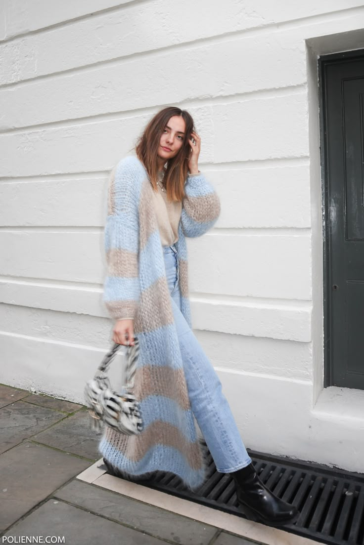 Quoi Porter, Chique Outfits, Mohair Cardigan, Blue Cardigan, Mode Inspo, Mode Inspiration, Long Cardigan, Winter Style, Cardigans For Women