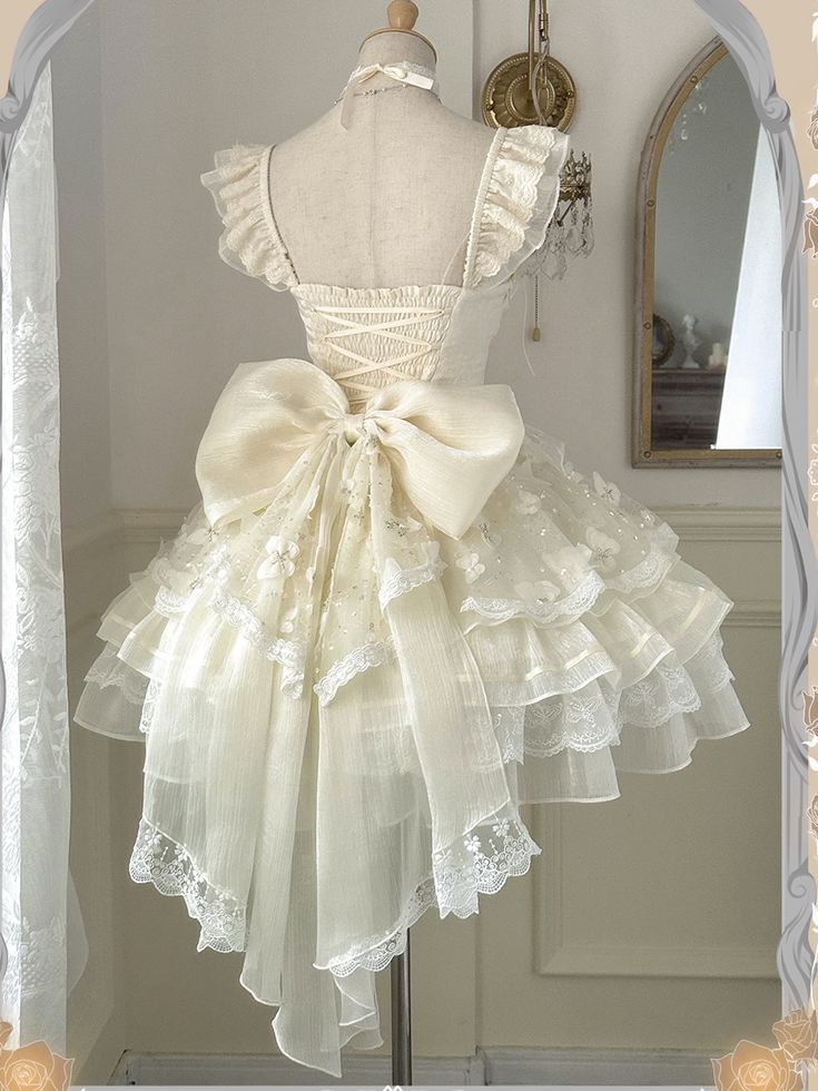 This price is for a big bow train only. Winter Theme Dresses, Short Extra Dresses, Train Dress Gowns, Big Ruffle Dress, Dresses From 1800s, Bow In Back Of Dress, Fancy Clothes Women Classy, Pretty Dress Designs, Short Wedding Dress Big Bow