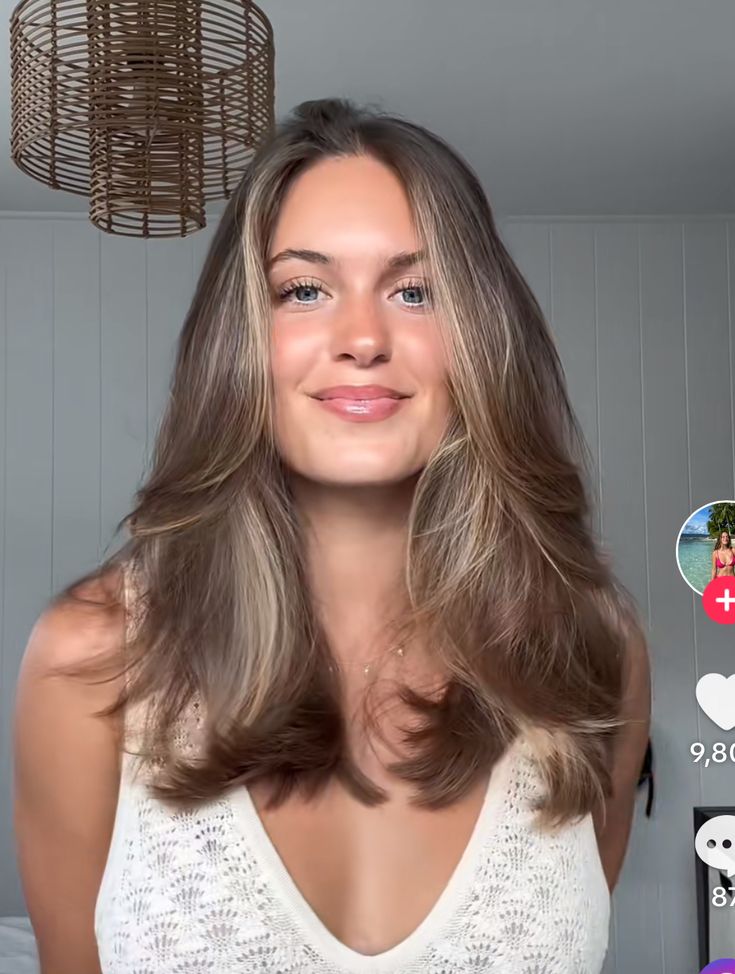 Blonde Face Frame Brown Hair, Hair For Light Olive Skin Tone, Brunette Balayage Hair Green Eyes, Light Cool Brown Hair With Highlights, Blonde To Brunette Before And After Hair, Sophie Suchan Hair, Emily Didonato Hair, Blue Eyes Brunette Hair, Medium Brown Hair Blue Eyes