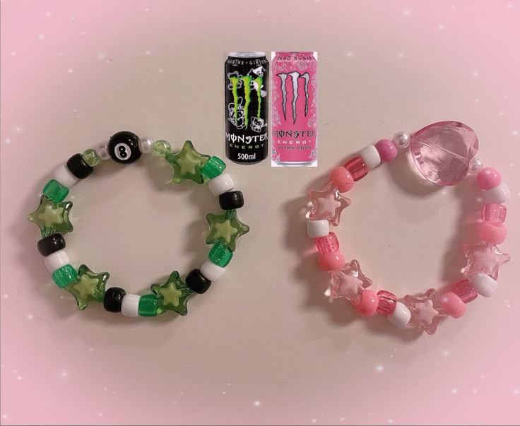 Cool Beaded Bracelets Ideas, Kandi Bracelets Couples, Pink Matching Bracelets, Monster Energy Jewelry, Friend Group Bracelet Ideas, Diy Kandi Cuff, Easy Kandi Bracelets, Kandi Bracelets Matching, Matching Kandi Bracelets For Friends