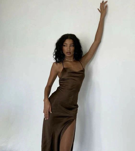 Brown Girl Prom Dress, Fancy Dress Picture Ideas, Long Dress Photoshoot Ideas, Brown Elegant Dress, Brown Dress Aesthetic, Prom Dress Brown, Brown Prom Dress, Brown Prom Dresses, Brown Evening Dresses