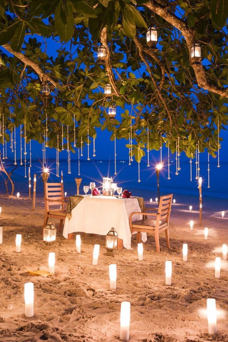 Beach marriage proposal in Dubai جزر المالديف, Thailand Honeymoon, Beach Proposal, Landscape Beach, Beach Dinner, Mountains Forest, Romantic Honeymoon Destinations, Romantic Things To Do, Ig Account