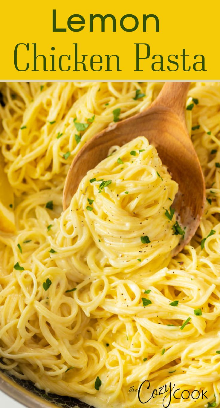 lemon pasta with a wooden spoon Lemon Pasta Recipes, Lemon Chicken Pasta, Easy Pasta Dinner, Easy Summer Dinners, Summer Recipes Dinner, Lemon Pasta, Pasta Dinners, Pasta Dinner Recipes, Health Dinner Recipes