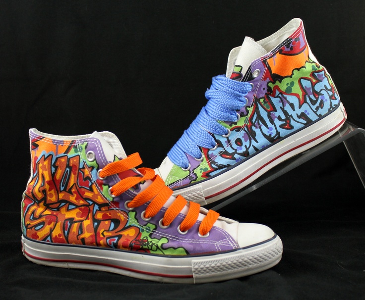 Graffiti Converse Graffiti Shoes, Converse Design, Custom Painted Shoes, Converse Shoes Womens, Graffiti Designs, Converse Sneakers, Shoe Art, Unusual Design, Diy Shoes