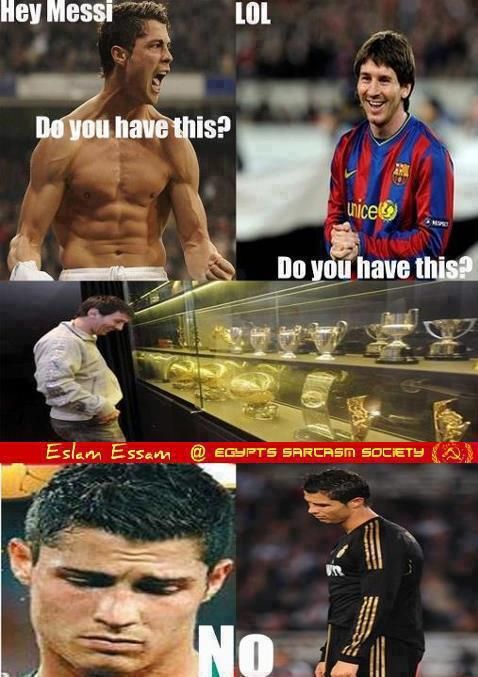 there are many different pictures of soccer players